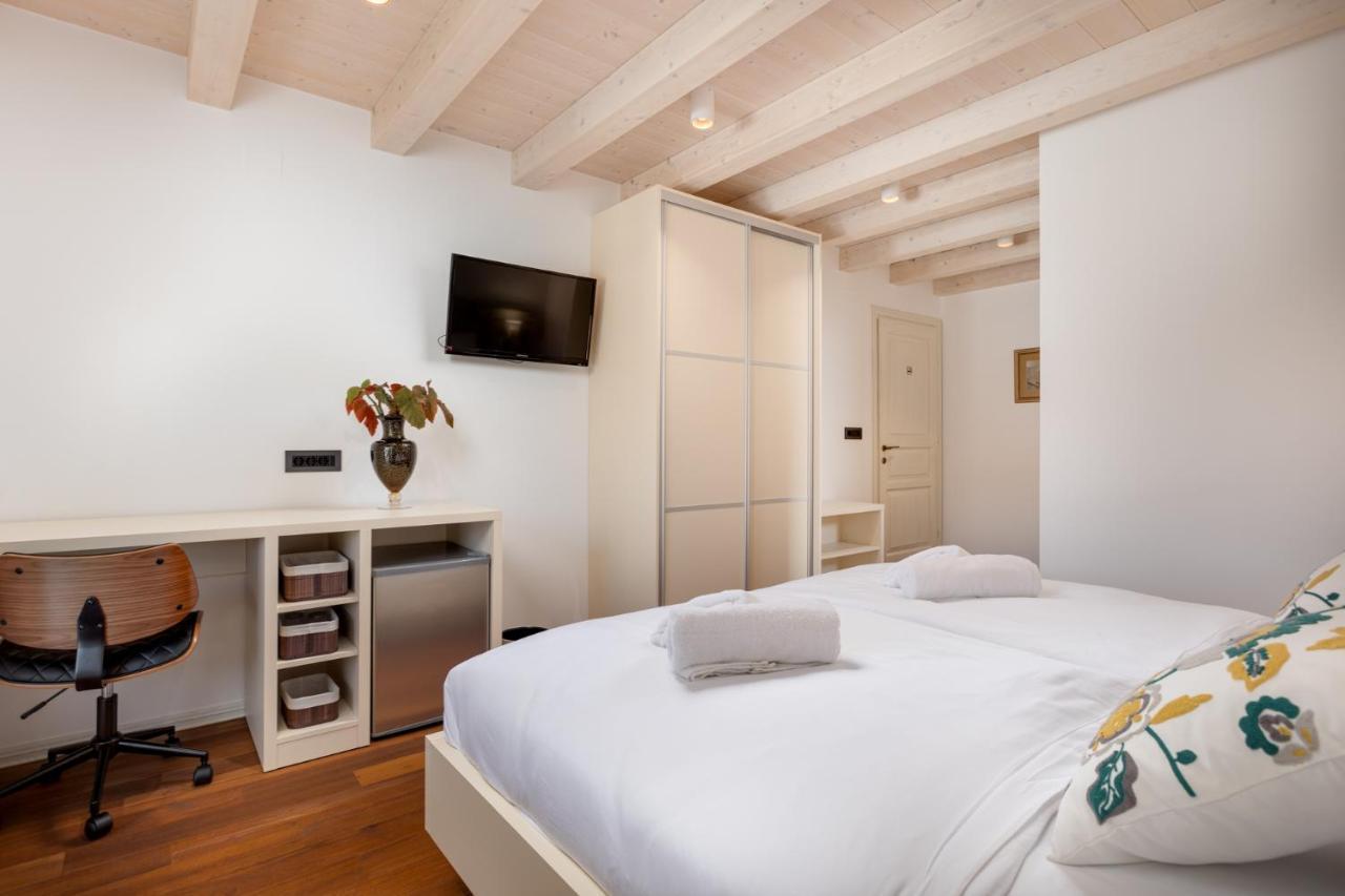 Vila Iris Baska 2 Hotel Eksteriør billede